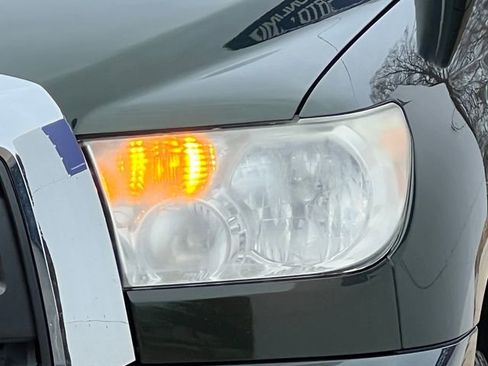 Used 2012 Toyota Tundra 4x4 Double Cab w/ Tow Pkg image 31