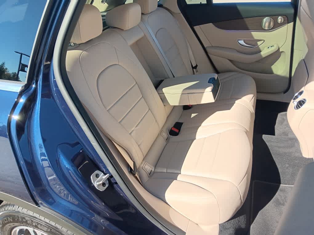 Used 2021 Mercedes-Benz GLC 300 4MATIC image 17