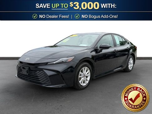 Used 2025 Toyota Camry LE FWD image 1
