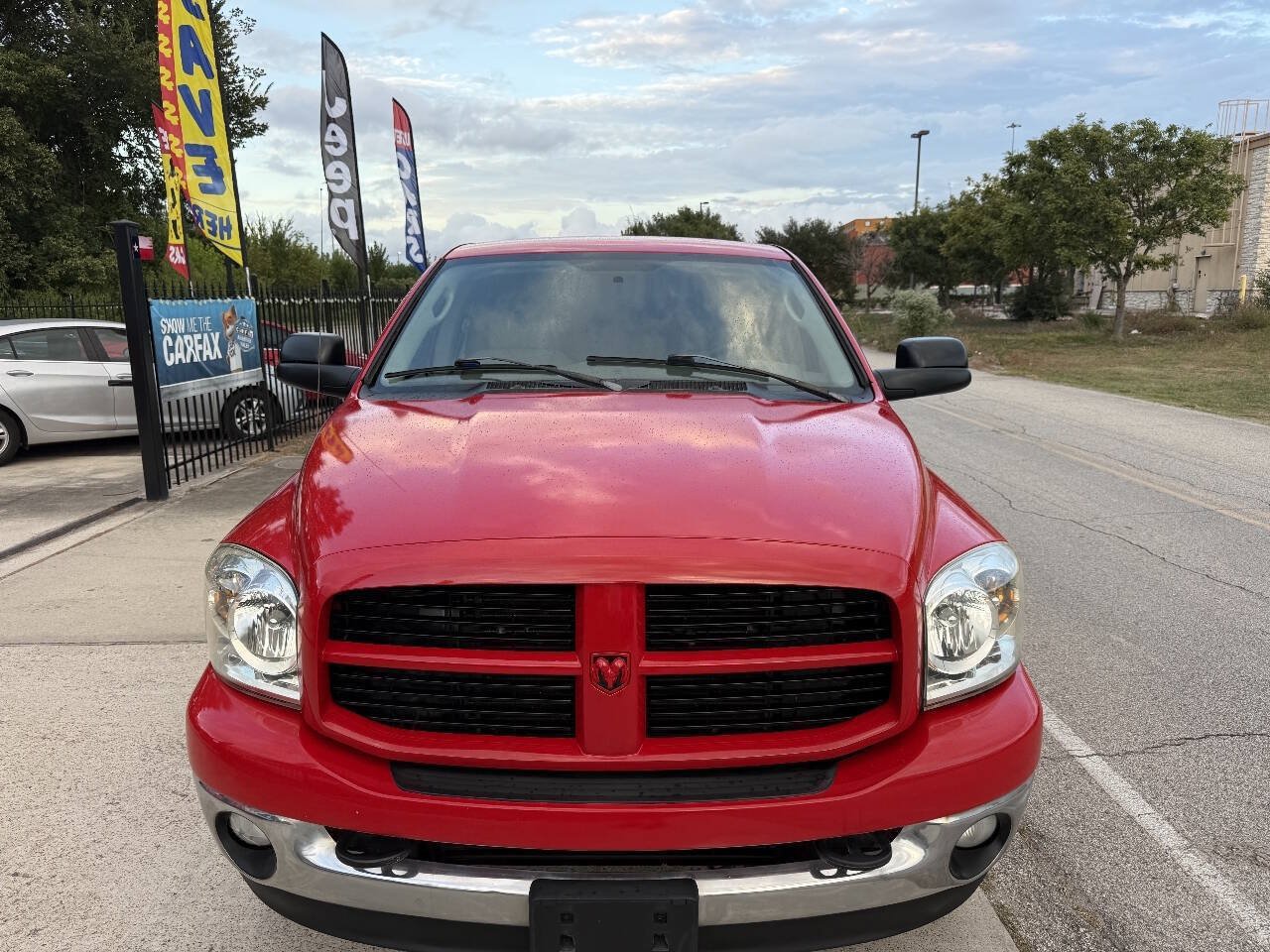 Used 2007 Dodge Ram 2500 Truck SLT AWD/4WD image 2