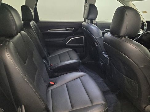Used 2021 Kia Telluride S AWD/4WD image 19