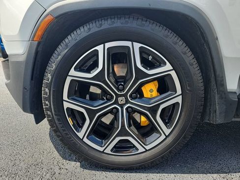 Used 2022 Rivian R1T Adventure AWD/4WD image 32