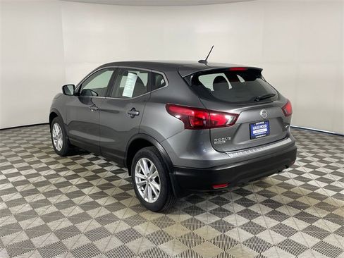 Used 2017 Nissan Rogue Sport S w/ S Appearance Package image 21