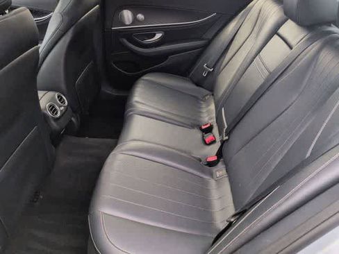 Used 2019 Mercedes-Benz E 300 4MATIC w/ Premium 1 Package image 19