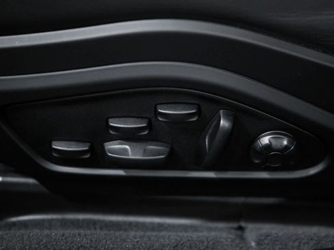 Certified 2025 Porsche Panamera Turbo AWD/4WD image 23