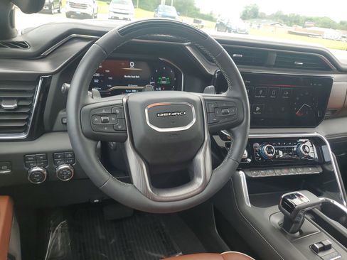 Used 2024 GMC Sierra 1500 Denali Ultimate image 19