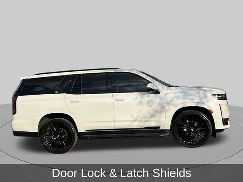 Used 2023 Cadillac Escalade Sport w/ LPO, ONYX Package RWD image 7