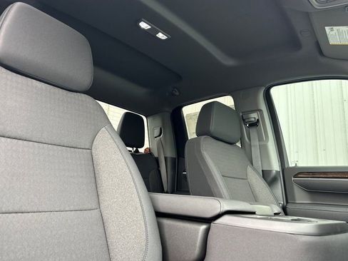 New 2025 GMC Sierra 1500 SLE image 14