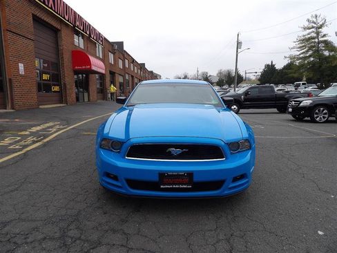 Used 2013 Ford Mustang Coupe image 3
