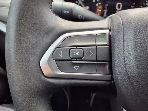 Certified 2025 Jeep Compass Limited AWD/4WD image 14