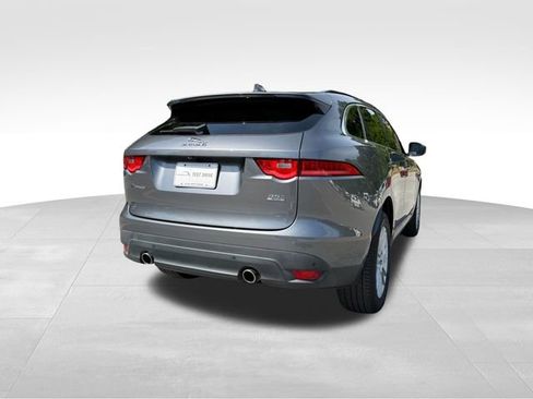 Used 2017 Jaguar F-PACE Prestige image 5