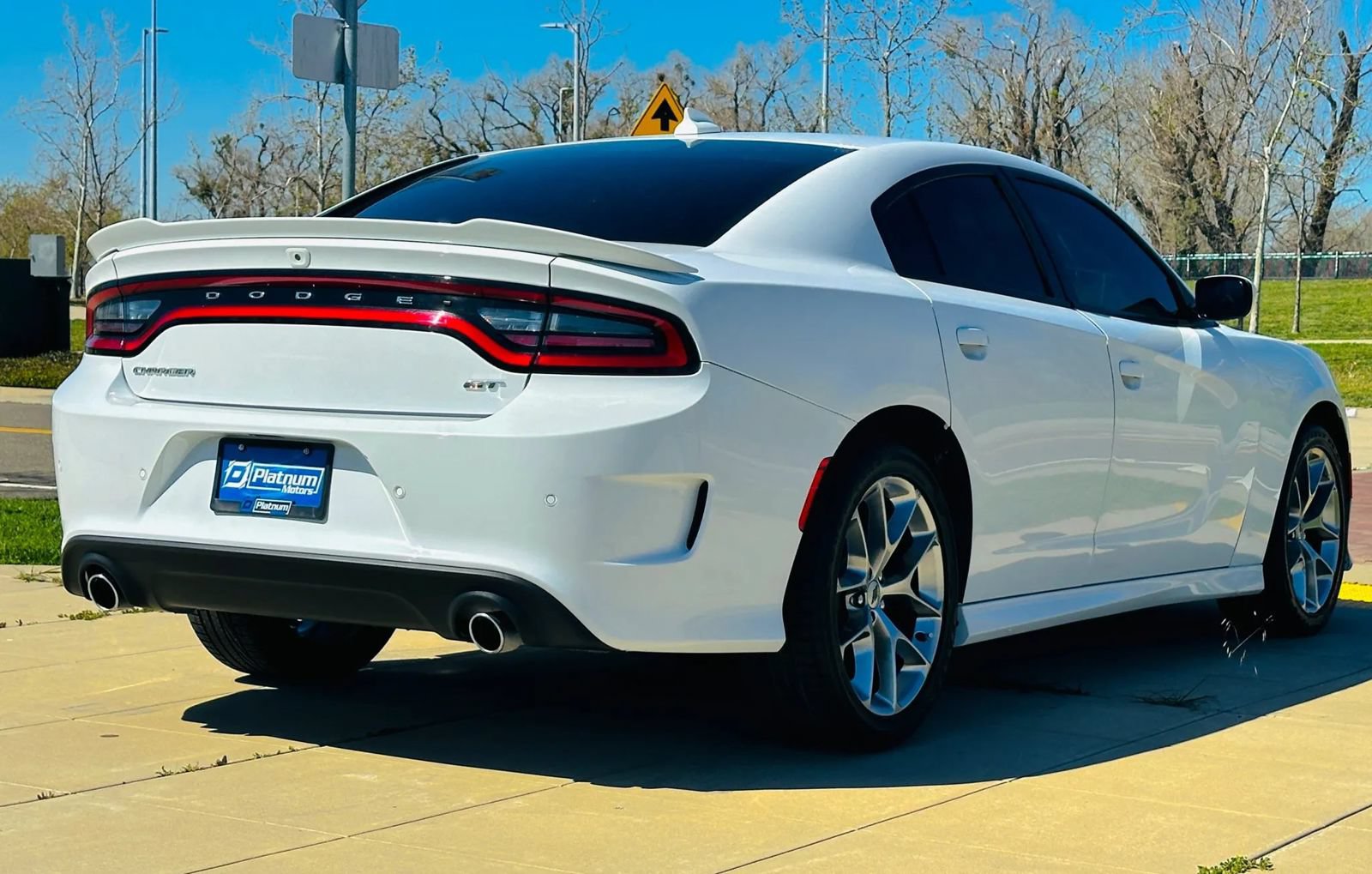 Used 2020 Dodge Charger GT RWD image 7