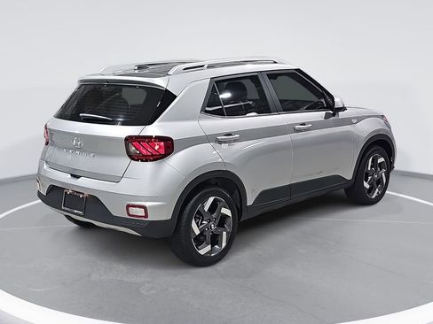 New 2026 Hyundai Venue SEL image 5