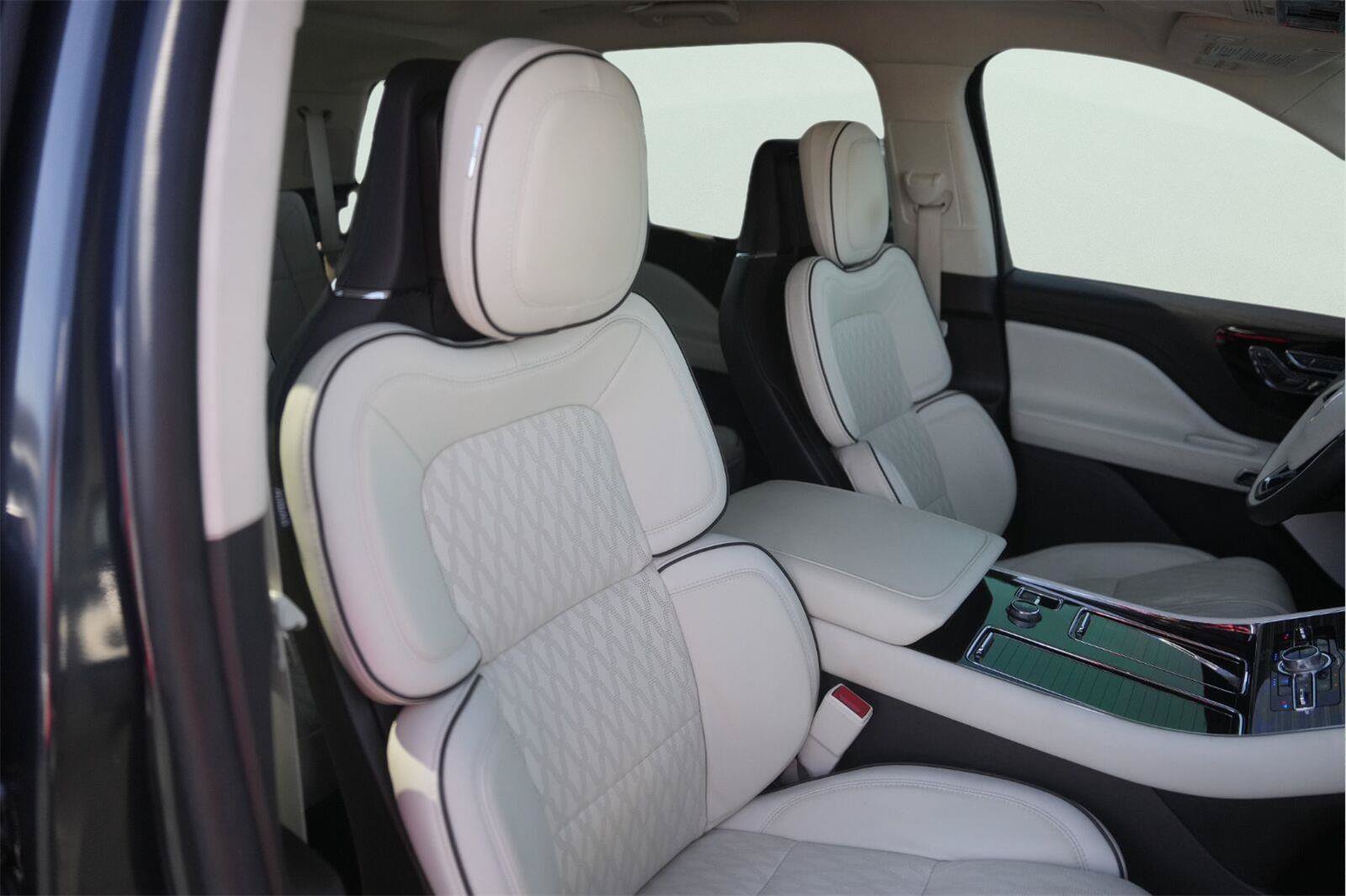Used 2024 Lincoln Aviator Black Label AWD/4WD image 22