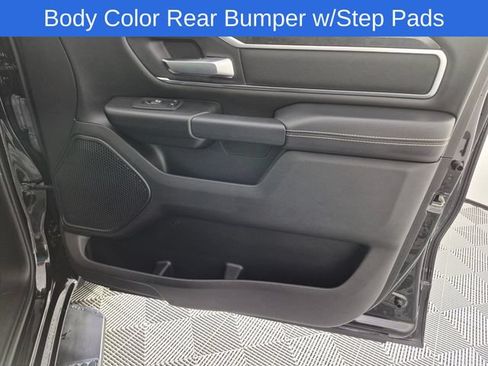 Used 2024 RAM 1500 Big Horn AWD/4WD image 35