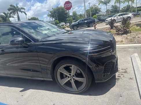 Used 2023 Genesis GV70 2.5T w/ Sport Prestige Package AWD/4WD image 5