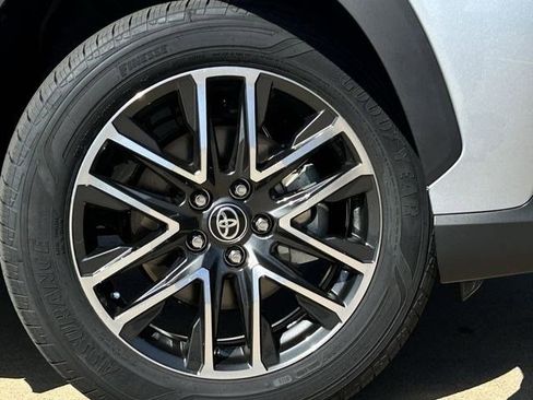 New 2026 Toyota Corolla Cross XLE FWD image 11