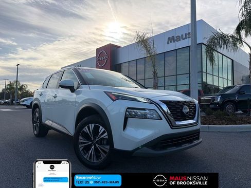 Certified 2023 Nissan Rogue SV image 1