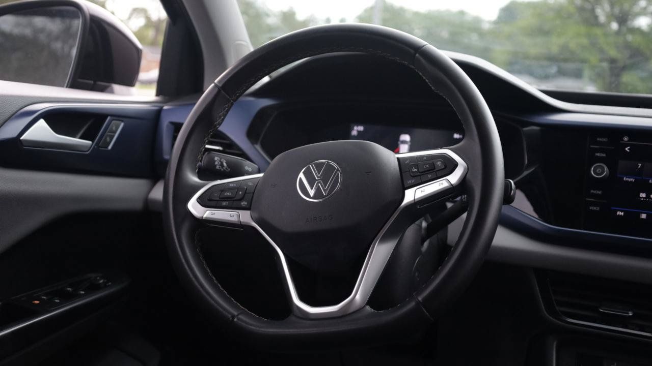 Used 2022 Volkswagen Taos SE FWD image 7