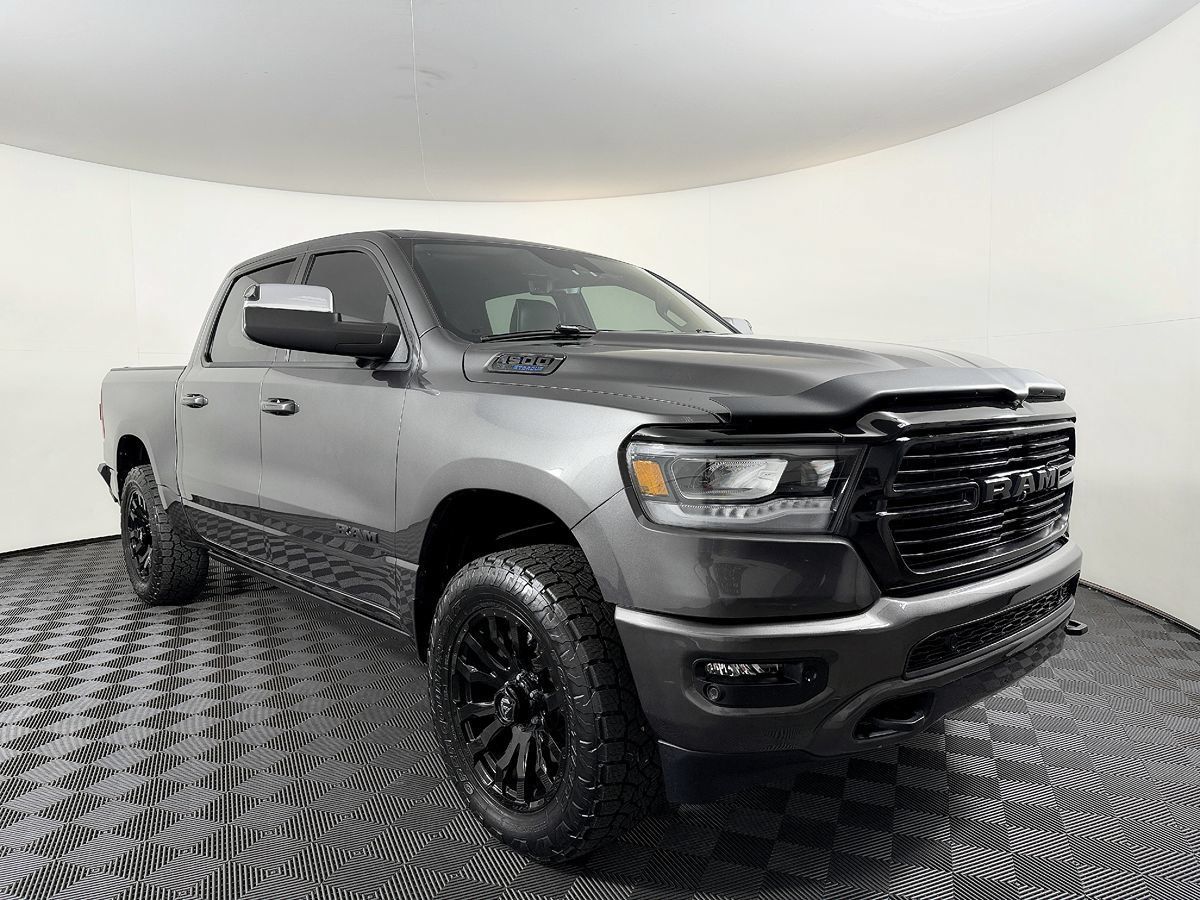 Used 2023 RAM 1500 Laramie AWD/4WD image 6
