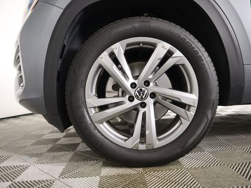 Used 2024 Volkswagen Atlas Cross Sport SEL R-Line image 30