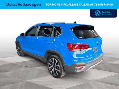 Certified 2022 Volkswagen Taos SE image 6
