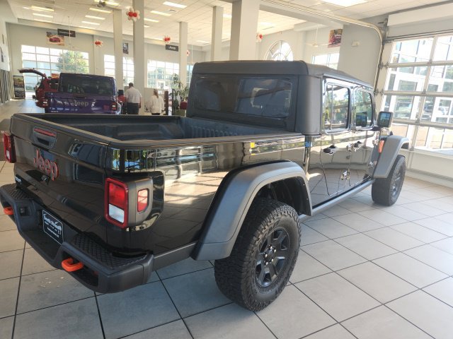 Used 2023 Jeep Gladiator Mojave w/ Cold Weather Group AWD/4WD image 10