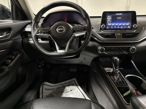 Used 2023 Nissan Altima 2.5 SR image 19