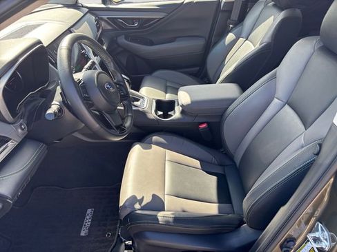Certified 2025 Subaru Outback Onyx Edition AWD/4WD image 9