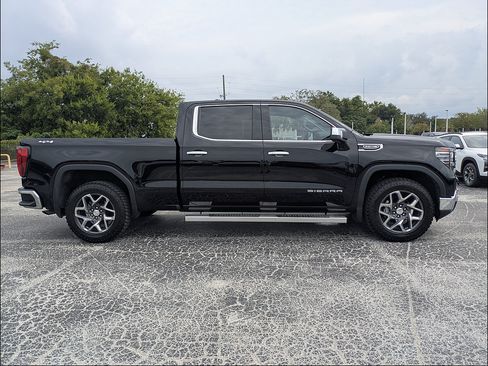 Used 2023 GMC Sierra 1500 SLT w/ SLT Convenience Package AWD/4WD image 3