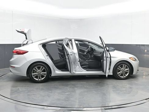 Used 2018 Hyundai Elantra Value Edition FWD image 51