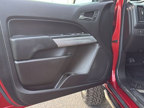 Used 2021 Chevrolet Colorado ZR2 image 23