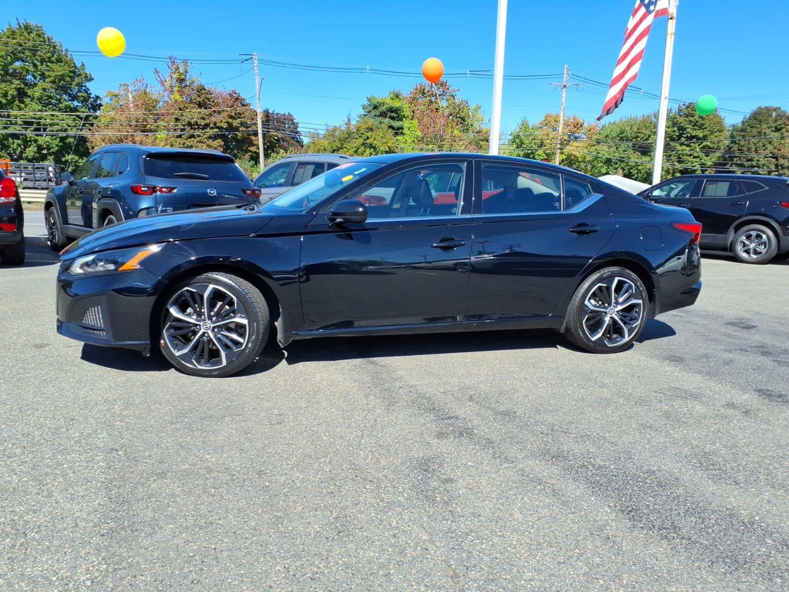 Certified 2024 Nissan Altima 2.5 SR w/ SR Premium Package AWD/4WD image 8