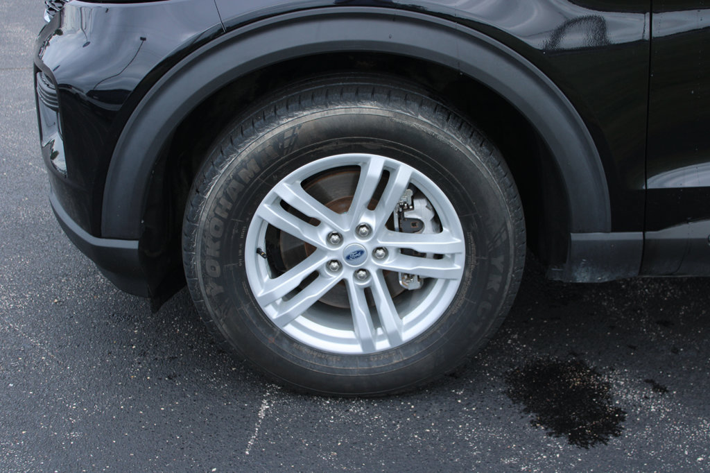 Used 2021 Ford Explorer XLT AWD/4WD image 6
