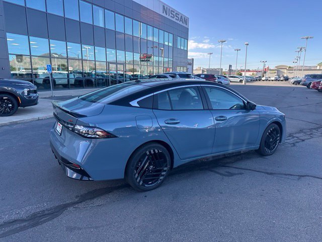 New 2026 Nissan Sentra SR w/ SR Premium Package FWD image 12