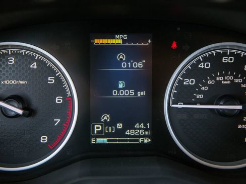 Used 2024 Subaru Forester Premium AWD/4WD image 18