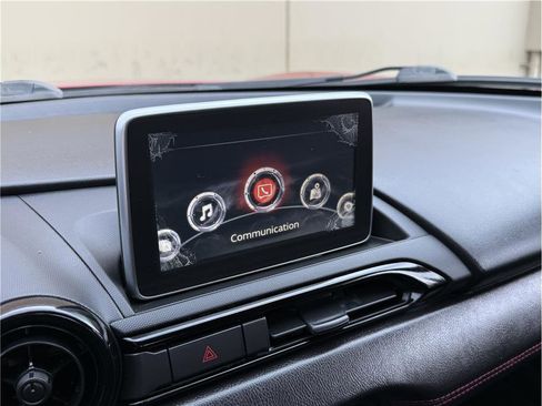 Used 2016 MAZDA MX-5 Miata Club w/ Brembo/BBS Package image 11