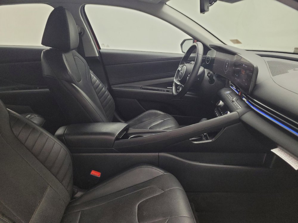 Used 2021 Hyundai Elantra Limited FWD image 21