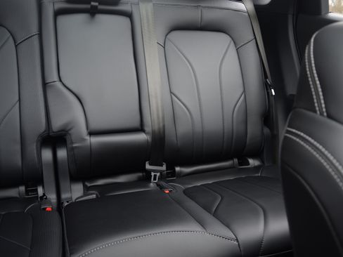 Used 2025 Ford Escape Platinum w/ Premium Technology Package image 16