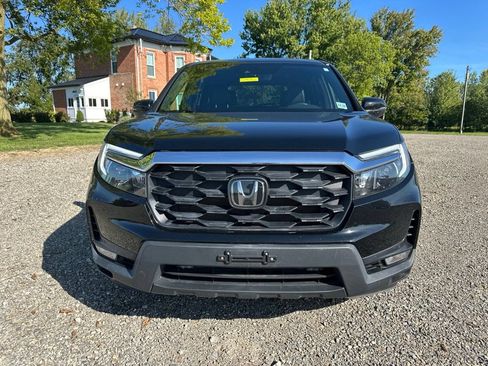 Used 2023 Honda Passport EX-L image 2