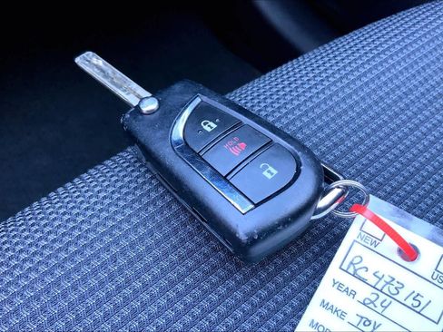 Used 2024 Toyota RAV4 LE image 13