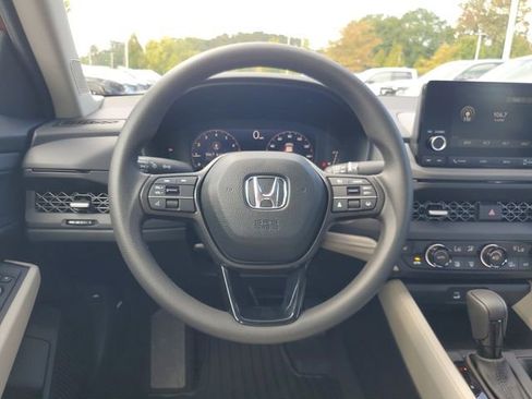 New 2025 Honda Accord SE image 9