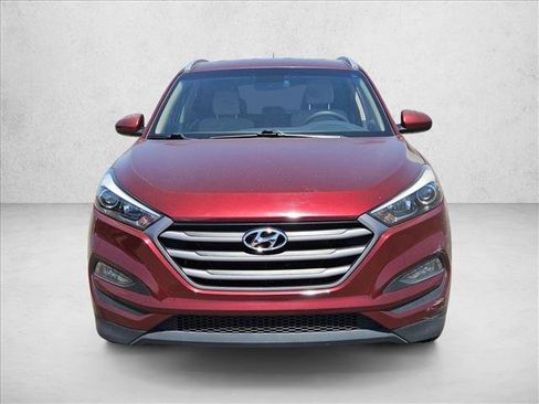 Used 2016 Hyundai Tucson SE w/ Option Group 02 FWD image 2