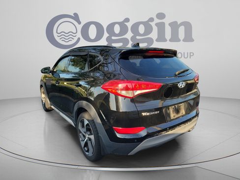 Used 2018 Hyundai Tucson Value FWD image 3