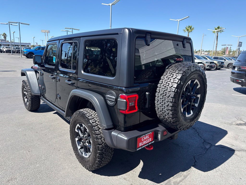 Certified 2025 Jeep Wrangler Unlimited Rubicon w/ Convenience Group AWD/4WD image 5