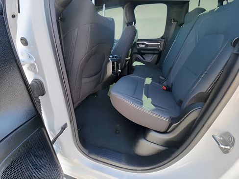 Used 2022 RAM 1500 Big Horn w/ Night Edition AWD/4WD image 14