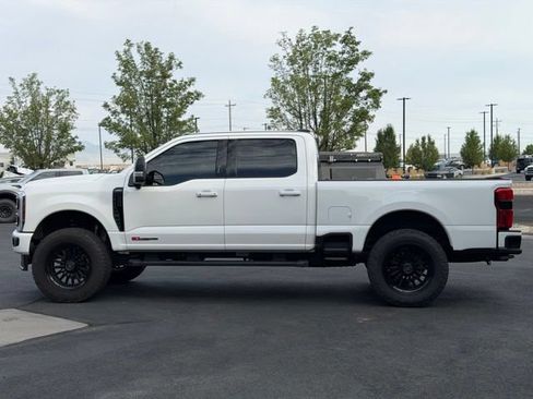 Used 2024 Ford F350 Lariat w/ Lariat Ultimate Package AWD/4WD image 5