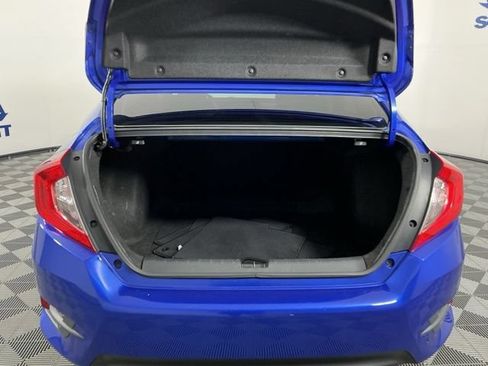 Used 2018 Honda Civic Touring image 21