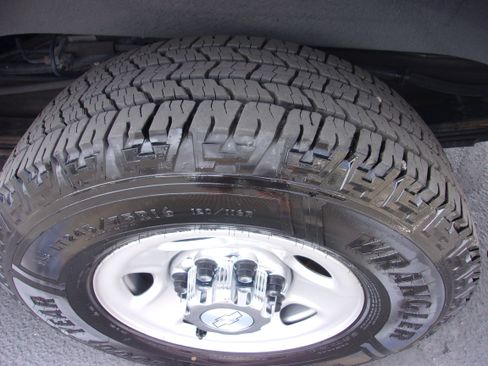 Used 2016 Chevrolet Express 3500 LT w/ LT Preferred Equipment Group image 11