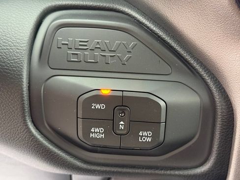 New 2026 RAM 2500 Laramie w/ Night Edition AWD/4WD image 25